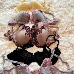 Wacoal 32DD bra bundle